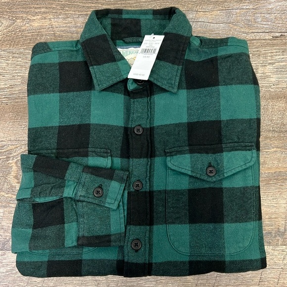 NWT American Eagle Outfitters Long Sleeve Button Down Flannel Shirt Size XS - Picture 1 of 7